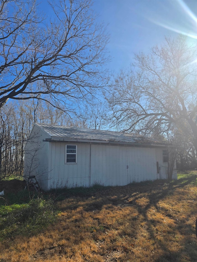 1234 Wagon Rd, Concordia, KS 66901 - photo 4