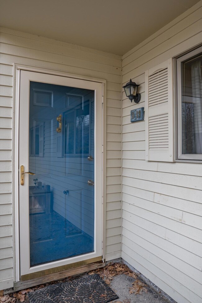 152 McKeen Street D19 003