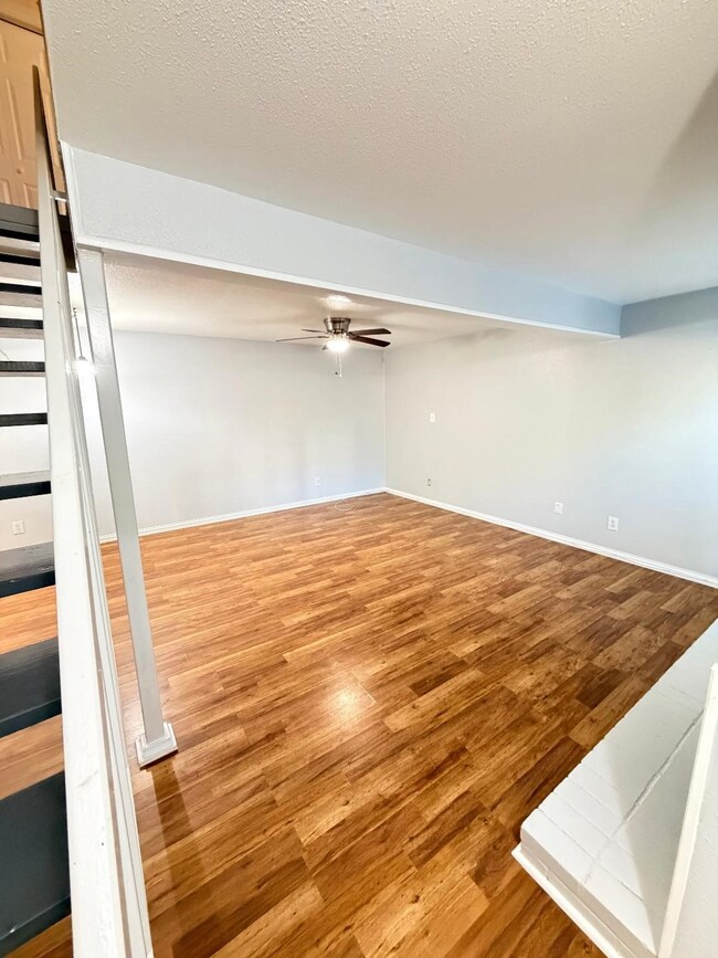 3121 Park Ln unit 1095, Dallas, TX 75220 - photo 7