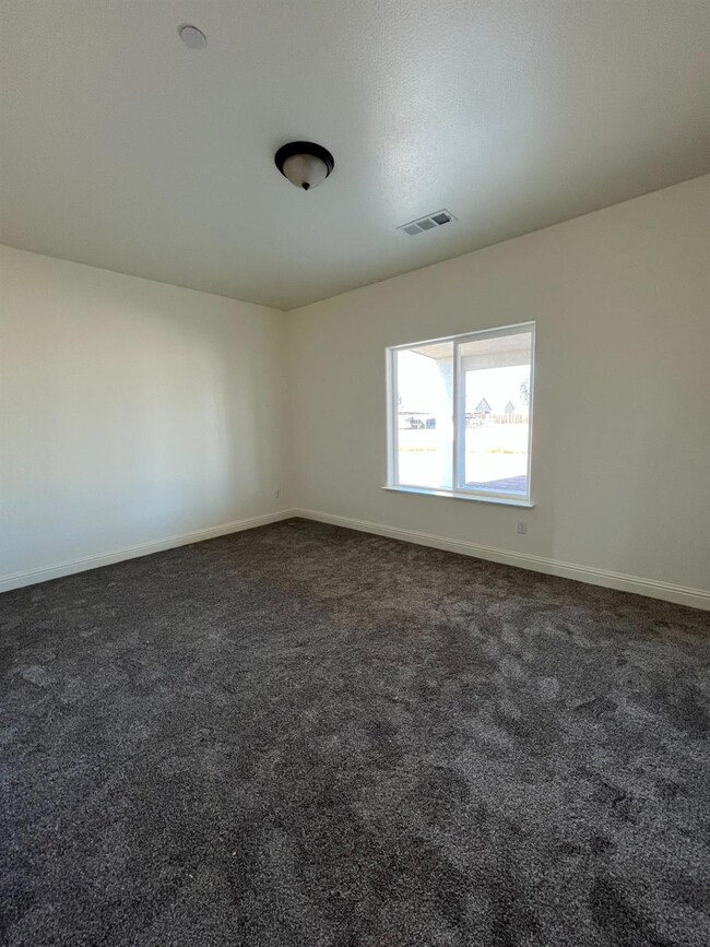 30551 Sunnyside Ave, Madera, CA 93638 - photo 5