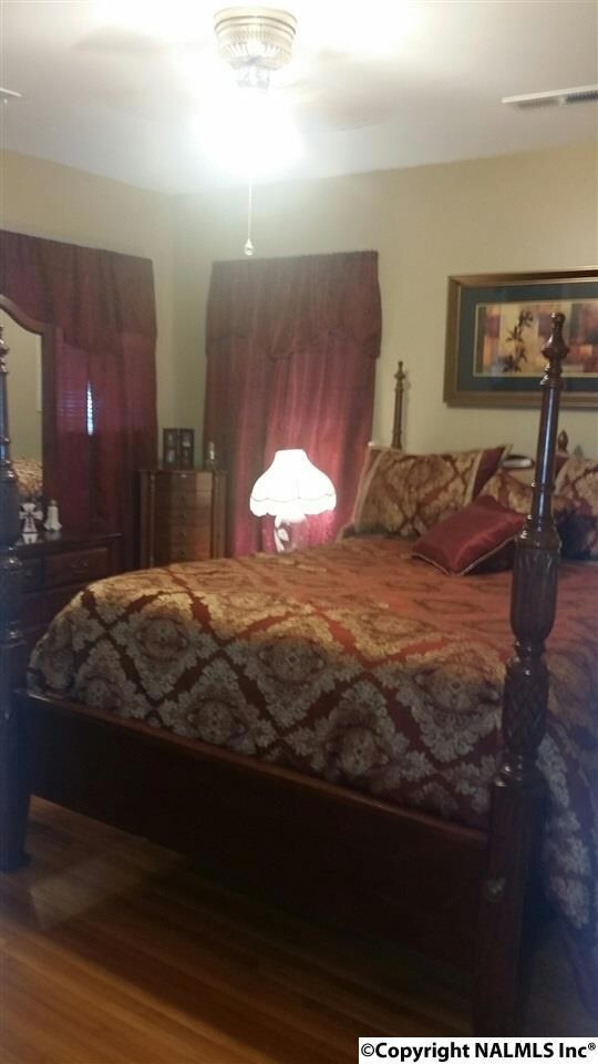 2502 Laverne Dr NW, Huntsville, AL 35810 - photo 3