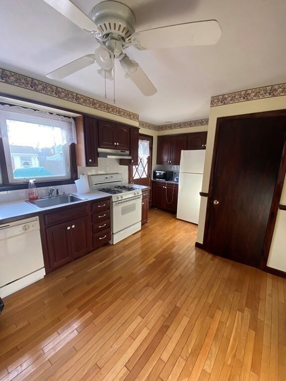 51 Samoset Ave, Quincy, MA 02169 - photo 7