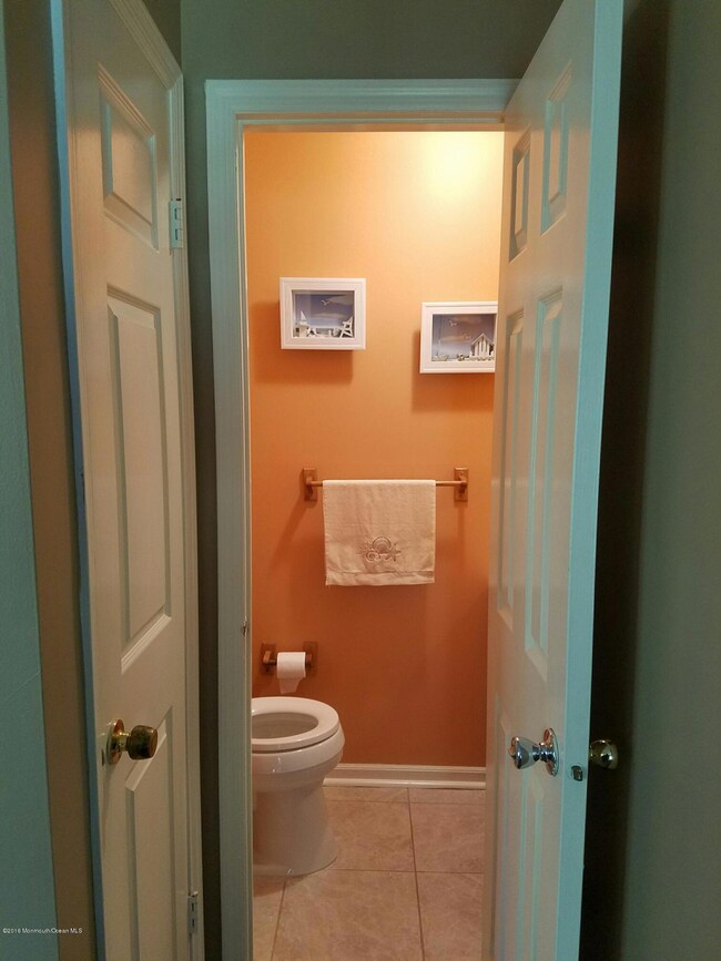 Darlington - half-bath