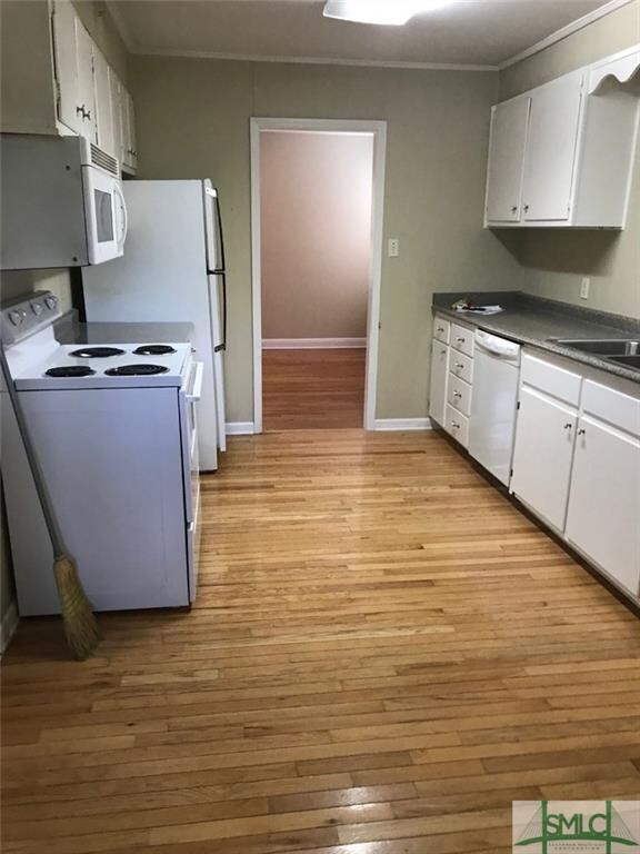Hardwood in Kitchen.