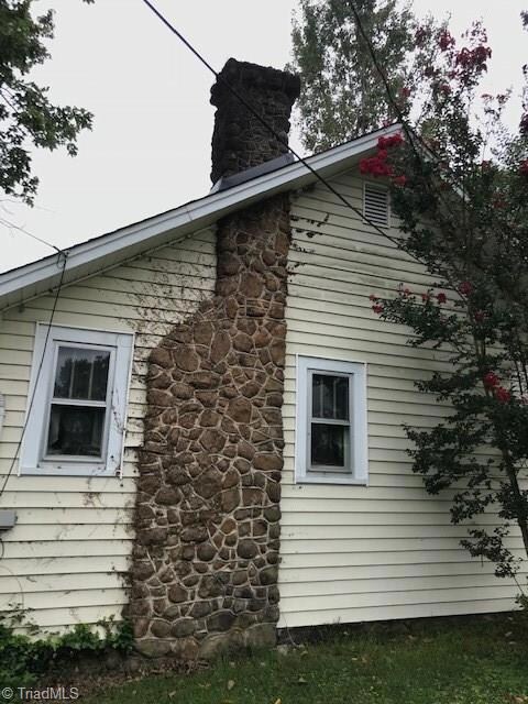 124 S Franklin St, Reidsville, NC 27320 - photo 4