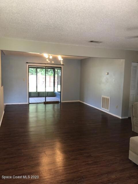 Camden Living room