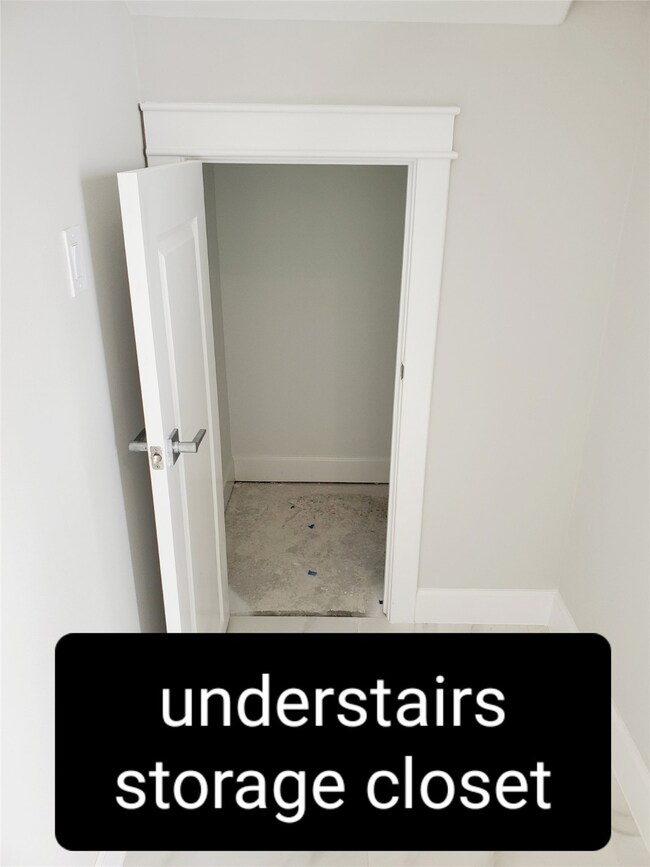 718 Link Rd, Houston, TX 77009 - photo 6