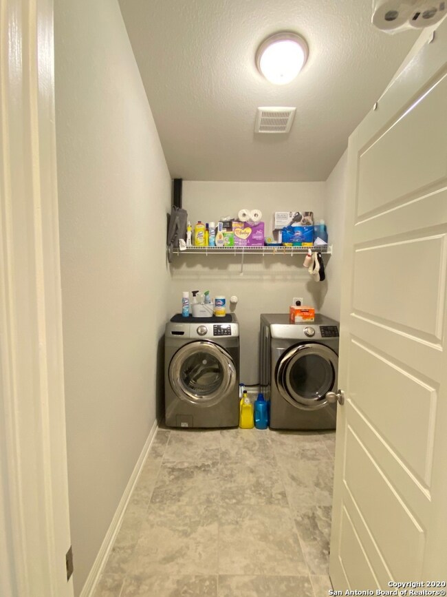 8719 Straight Oaks, San Antonio, TX 78254 - photo 7