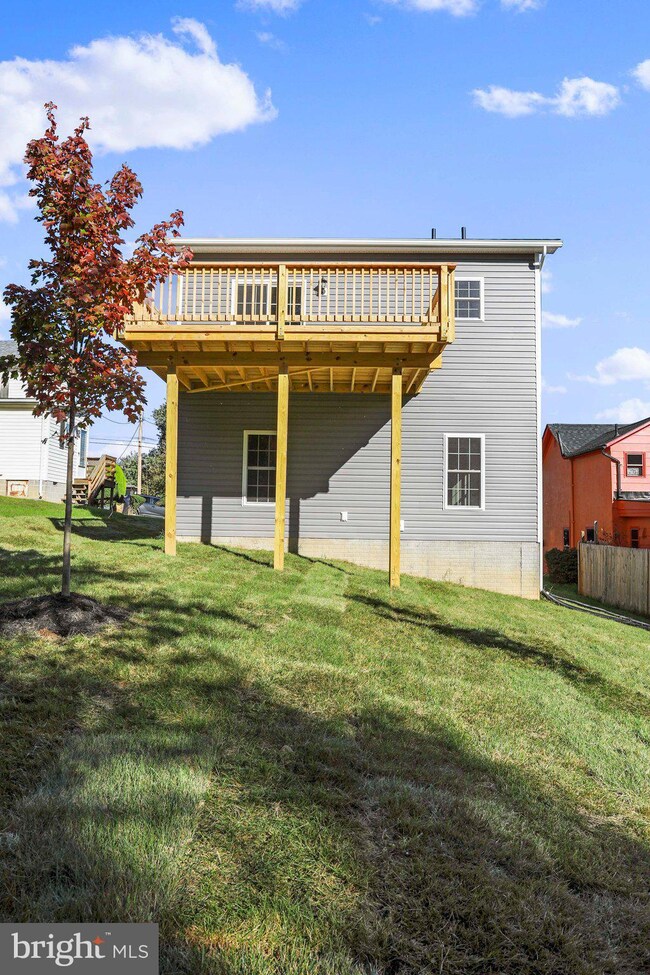 1324 Warren Ave, Front Royal, VA 22630 - photo 4