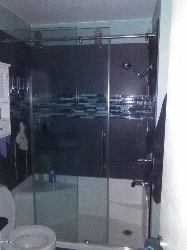 6 bathroom-41-1200x1600