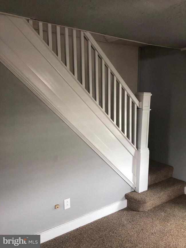 3539 Hawthorne Ave, Reading, PA 19605 - photo 2