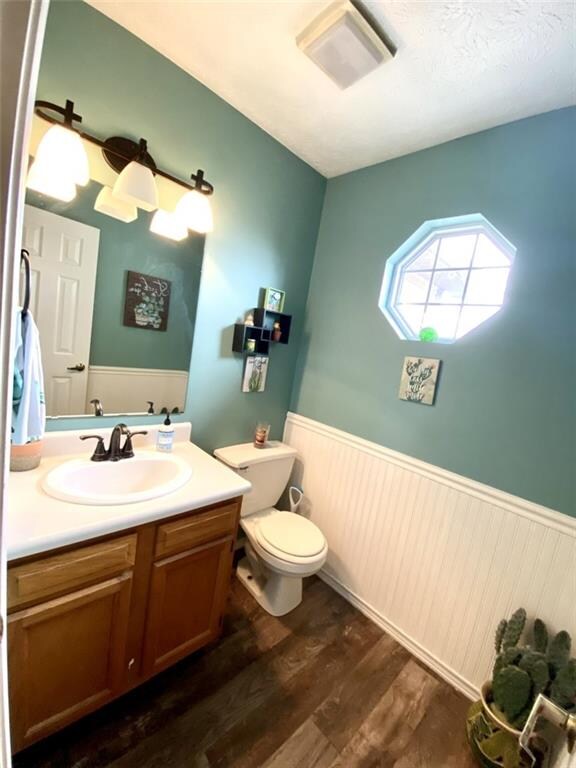 2148 N Fleetwood Dr, Greensburg, IN 47240 - photo 7