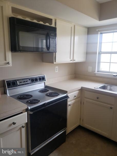 12286 Stevenson Ct, Woodbridge, VA 22192 - photo 2