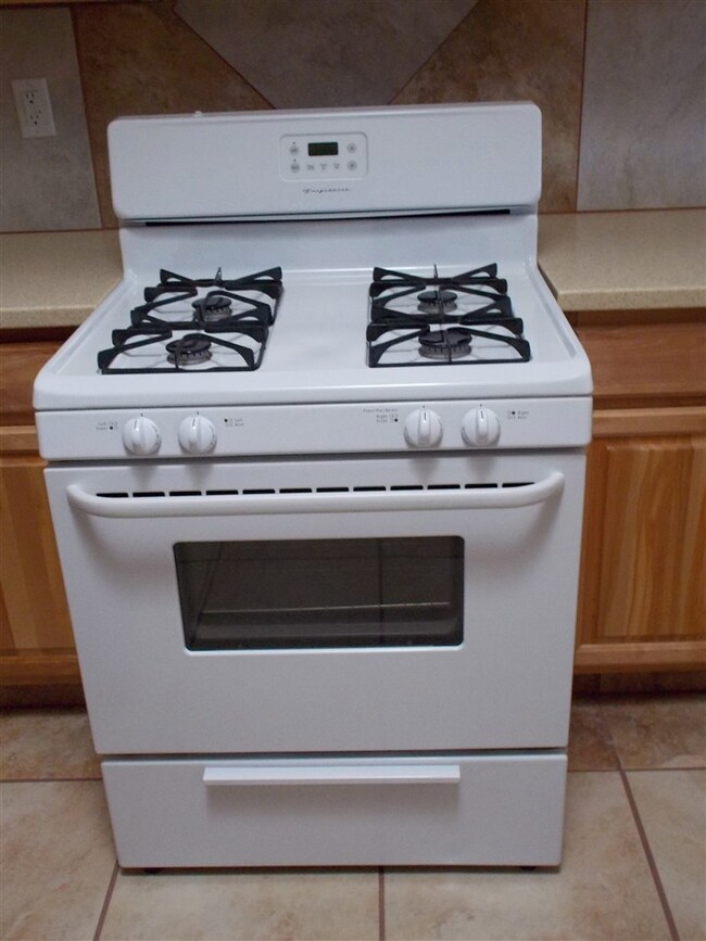 952 Hermoso El Sol, Alamogordo, NM 88310 - photo 6