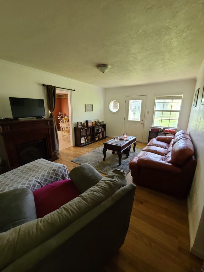 26124 E Holly Ln, Splendora, TX 77372 - photo 4