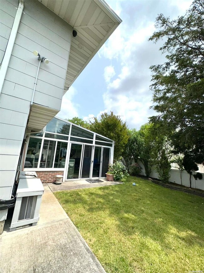 746 Vivian Ct unit 1, Baldwin, NY 11510 - photo 6