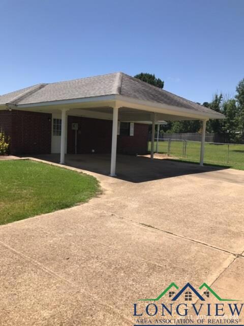 1942 Sara Rd, Texarkana, TX 75501 - photo 4