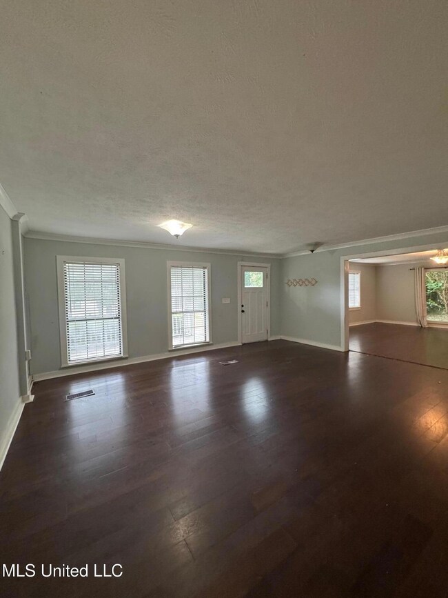 1415 Winchester St, Jackson, MS 39211 - photo 6