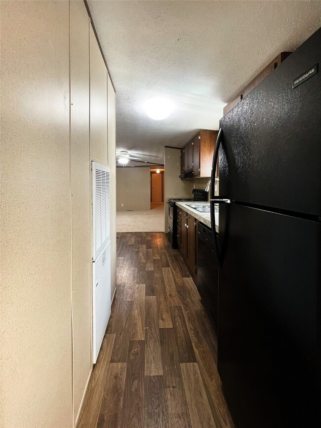 5066 S Belt St, Brazoria, TX 77422 - photo 5