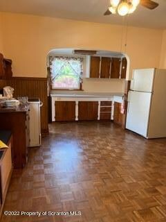 317 N Apple St, Dunmore, PA 18512 - photo 4