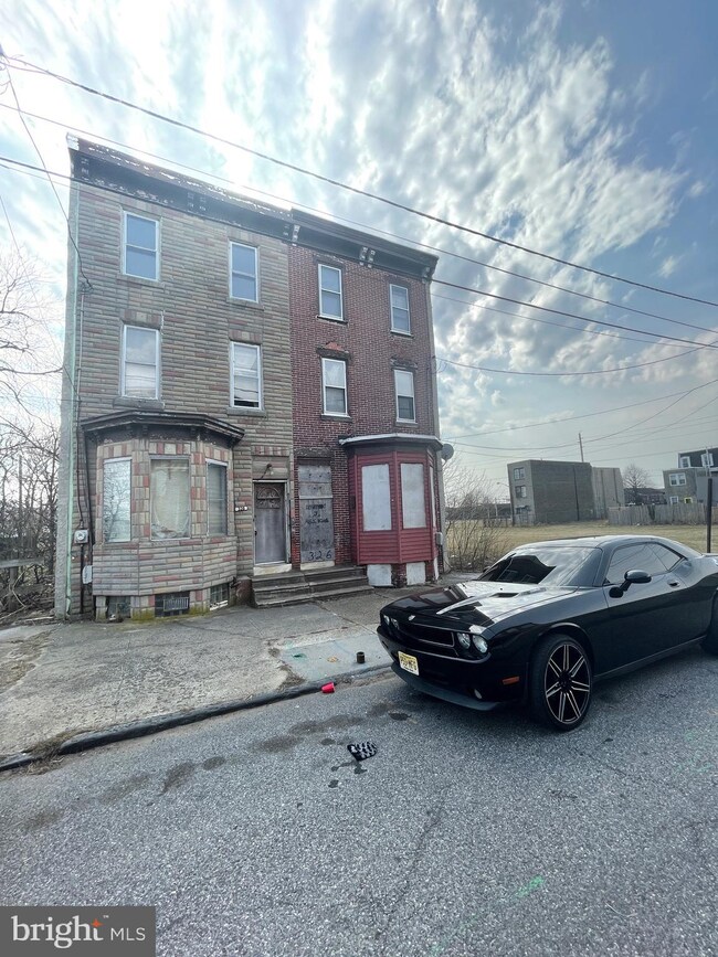 328 Washington St, Camden, NJ 08103 - photo 2