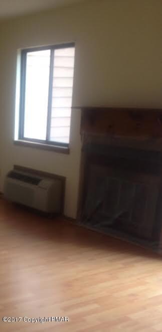 316 Keswick Ave, Bushkill, PA 18324 - photo 5