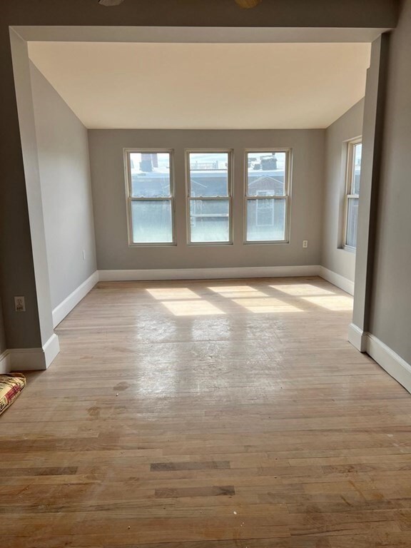 591 E 5th St unit 2, Boston, MA 02127 - photo 3