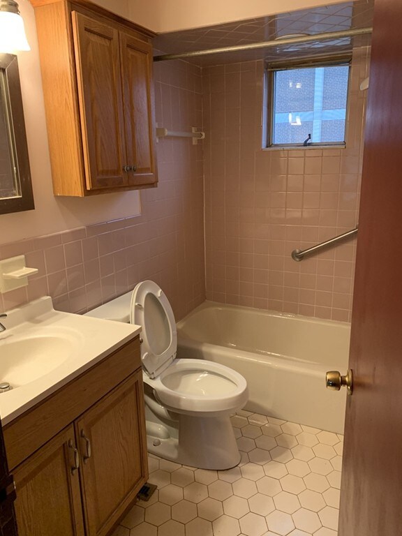 35 Lafayette St unit 1, Everett, MA 02149 - photo 3