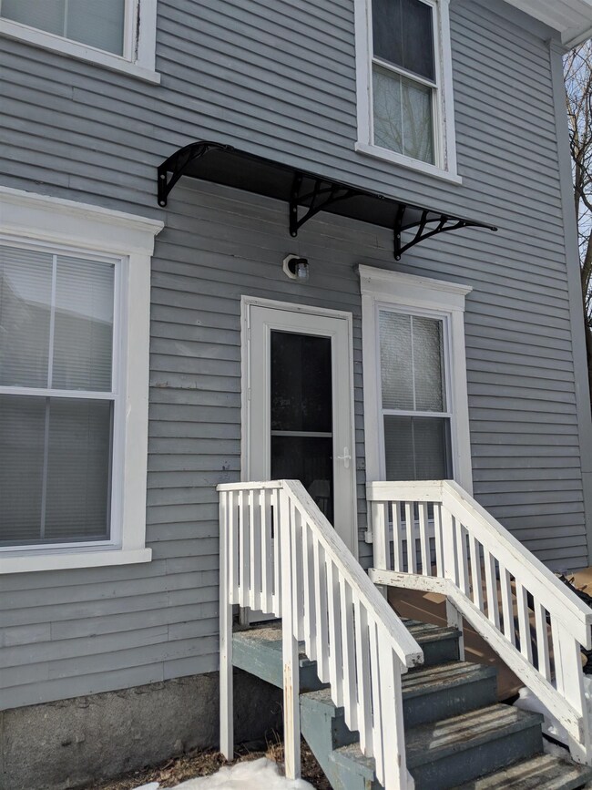 8 Pleasant St unit 2, Goffstown, NH 03045 - photo 4