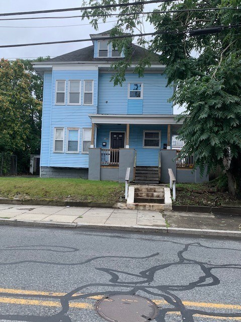 350 Potters Ave, Providence, RI 02907 - photo 3