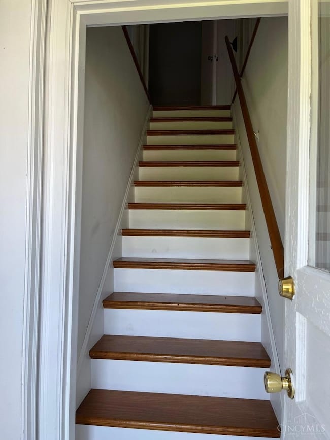 10883 Reading Rd, Cincinnati, OH 45241 - photo 2