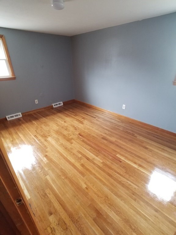 8 Barbara Rd, Randolph, MA 02368 - photo 5