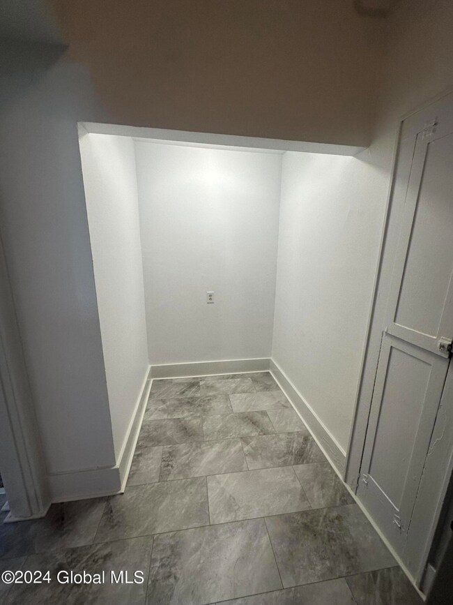 166 2nd Ave unit 3, Troy, NY 12180 - photo 7