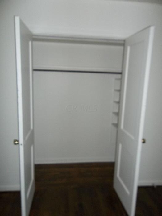 441 E Royal Forest Blvd, Columbus, OH 43214 - photo 7