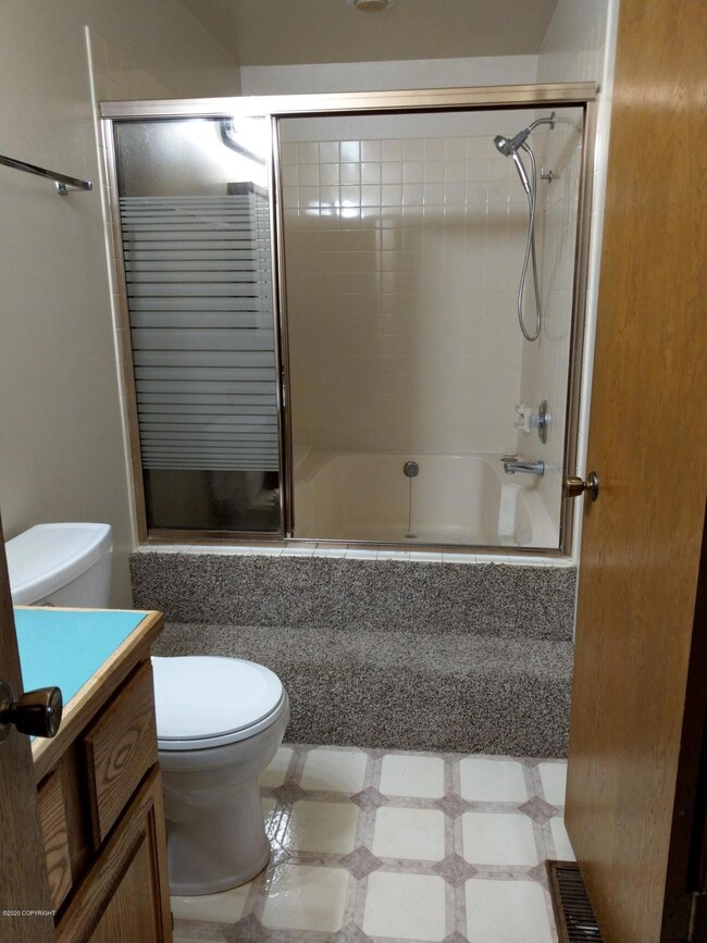 7475 Rawhide Bath#2