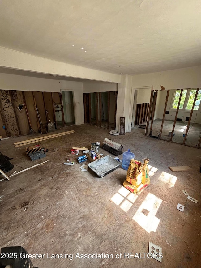 707 Isbell St, Lansing, MI 48910 - photo 7