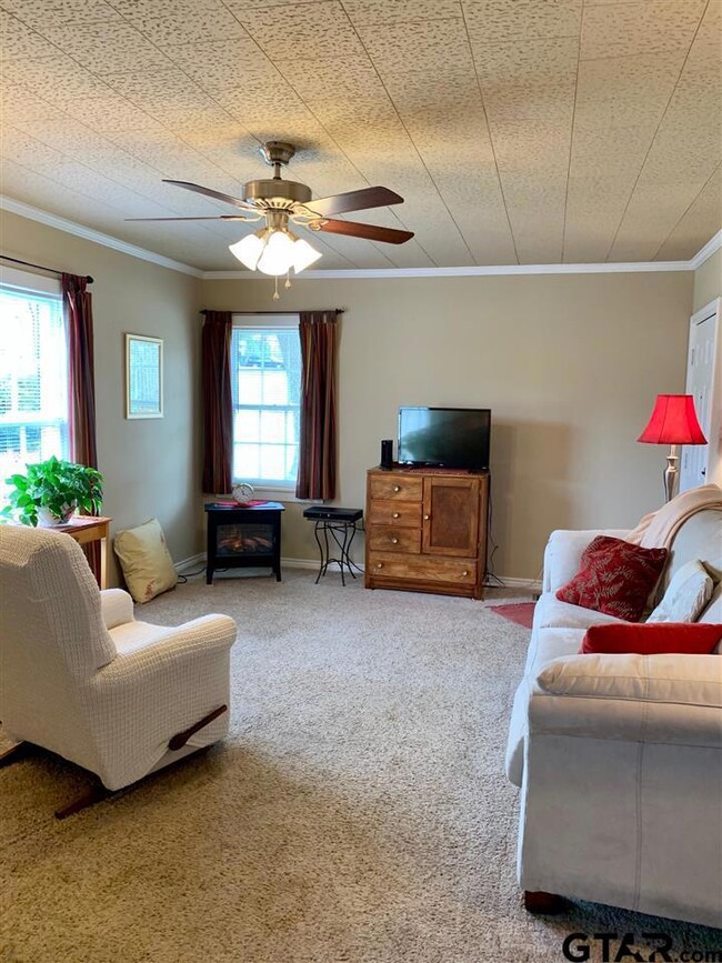 824 824 W 9th St, Tyler, TX 75701 - photo 5