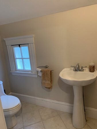 27 Frederick St unit 29, Newtonville, MA 02460 - photo 4