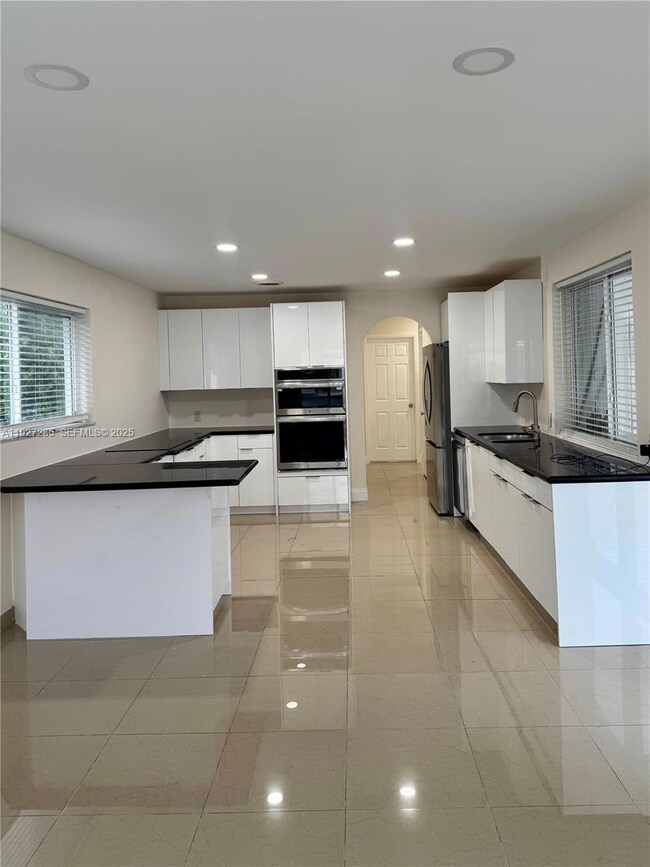 16453 NE 33rd Ave, North Miami Beach, FL 33160 - photo 7