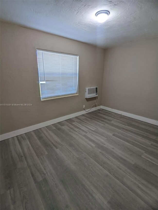 2300 Douglas St unit 3, Hollywood, FL 33020 - photo 7