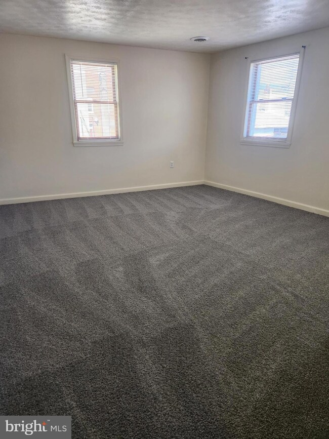 181 Armstrong St unit C, Keyser, WV 26726 - photo 5