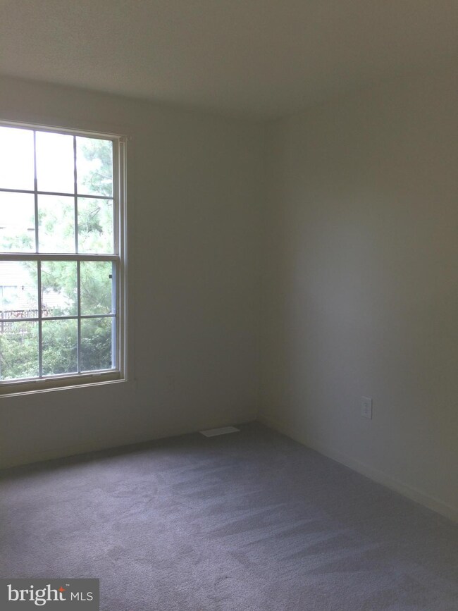 810 Wide Oak Ct, Warrenton, VA 20186 - photo 5