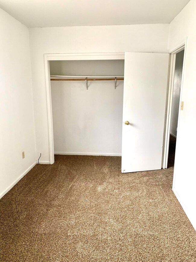 2215 Orchard Ave, Klamath Falls, OR 97601 - photo 6