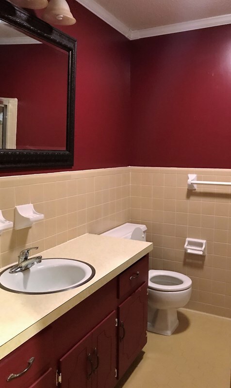 Hall full bath