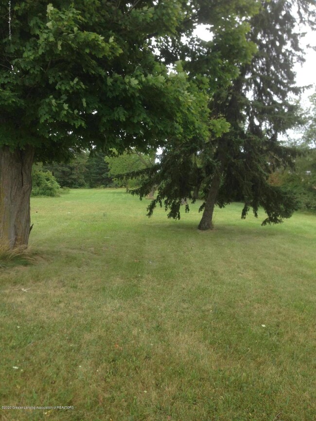 1723 E M 21, Owosso, MI 48867 - photo 3