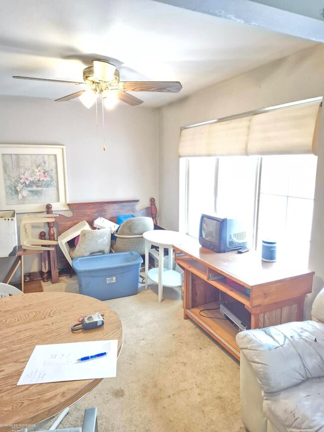 29368 Hoover Rd unit A3, Warren, MI 48093 - photo 5