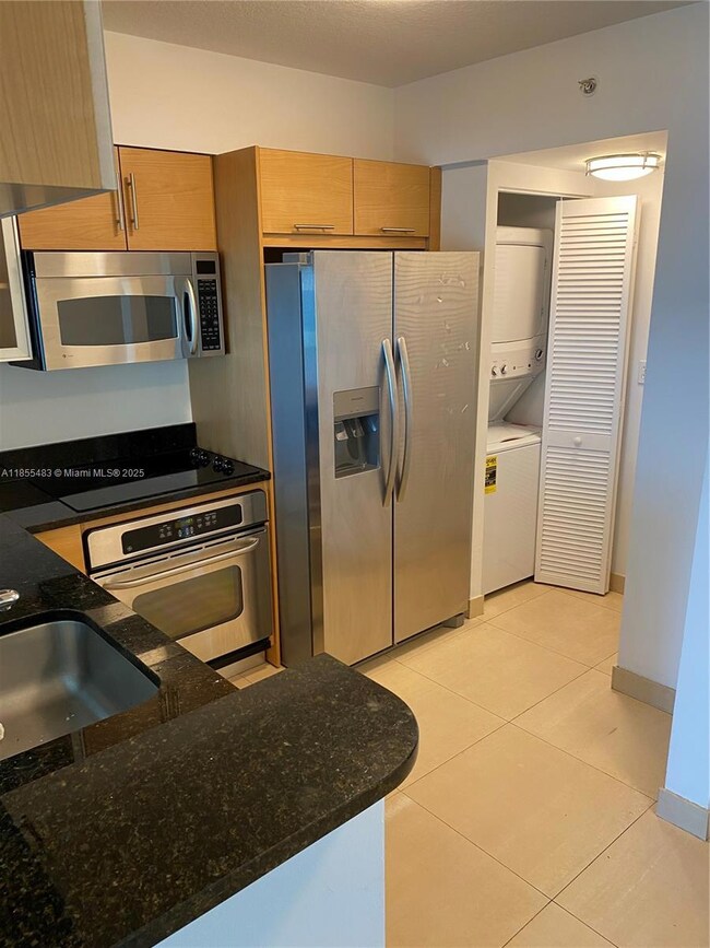 Brickell On The River unit 1806, Miami, FL 33131 - photo 6