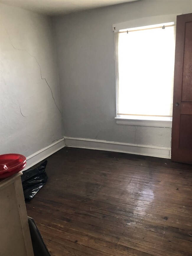 429 W Garfield Ave, Wildwood, NJ 08260 - photo 6