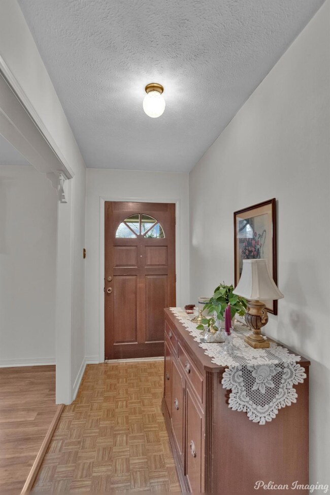 9817 W Trails End, Shreveport, LA 71118 - photo 3