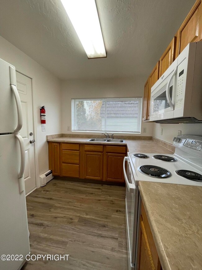 3908 Northwood Dr unit 1, Anchorage, AK 99517 - photo 6